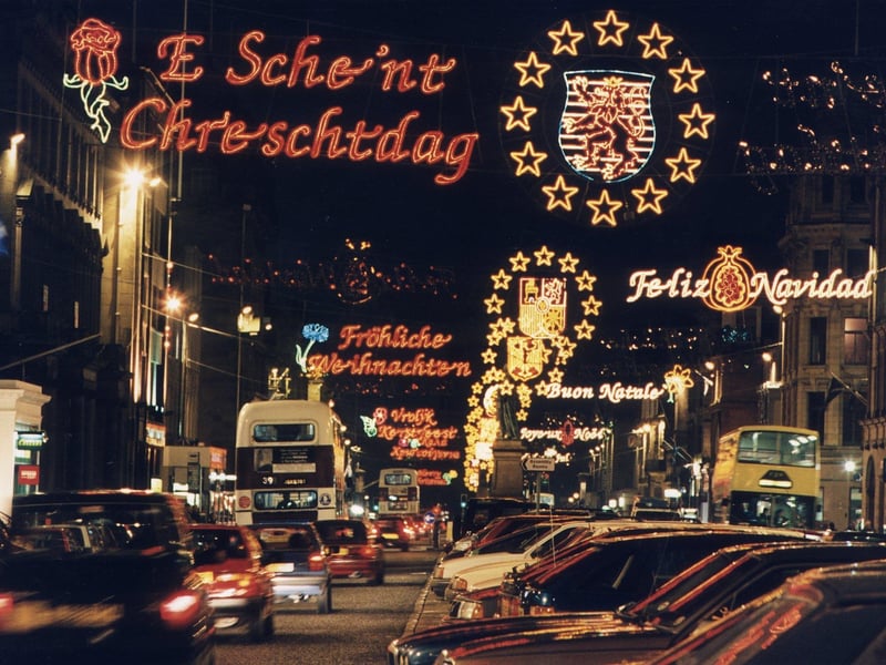 George Street was decorated with illuminated Christmas greetings in several European languages during Christmas 1995.