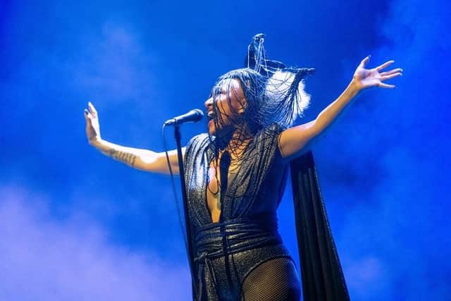 Lady Blackbird on stage. Photo by Mihaela Bodlovic
