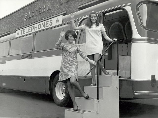 If althletes wanted to call home they could use the Commonwealth Games Telephone Bus.