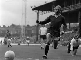 Denis Law in action for Manchester United against Luton Town in 1971 (Picture: Bangay/Express/Getty Images)