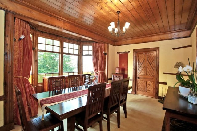 Dining room.