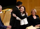 A dh'aindeoin na thathas a’ sealltainn gu poblachd, tha e follaiseach nach eil cùisean rè eadar an an dithis a bha strì airson dreuchd a’ cheannardais. (Dealbh: Jeff J Mitchell/Getty Images)