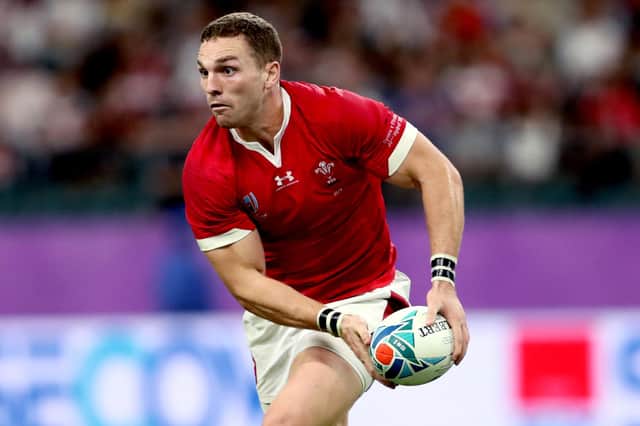 Wales' George North has suffered a serious knee injury.