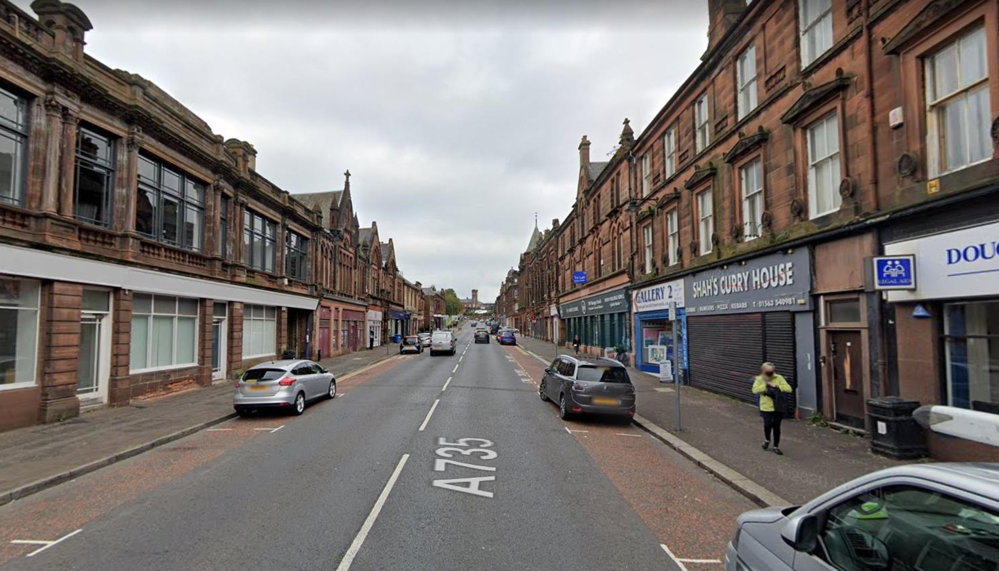 Man, 26, taken to hospital with broken jaw following brutal attack in street