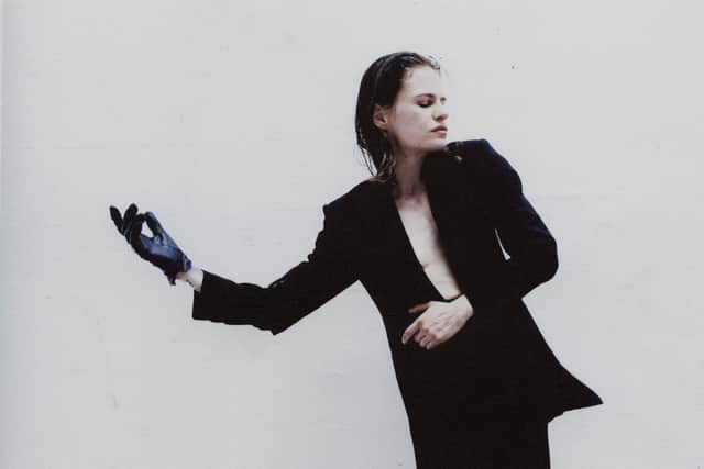 Christine and the Queens PIC: Jasa Muller