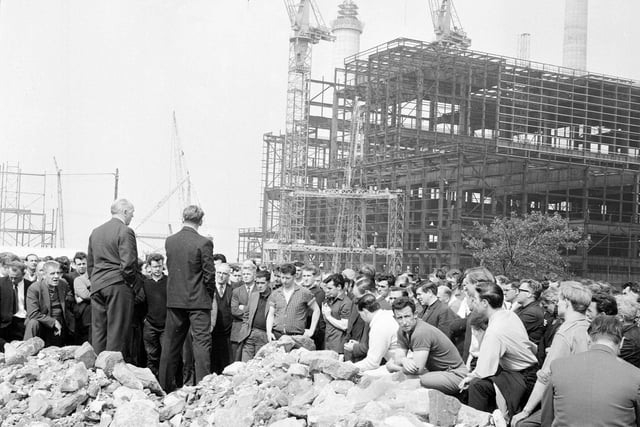Strikers meeting at Cockenzie Power Station in August 1965.