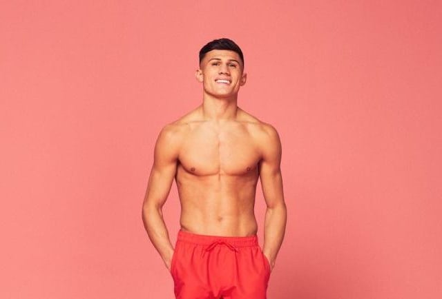 TV salesman and boxer Haris claims to have never been in a relationship. Can he buck the trend on Love Island?