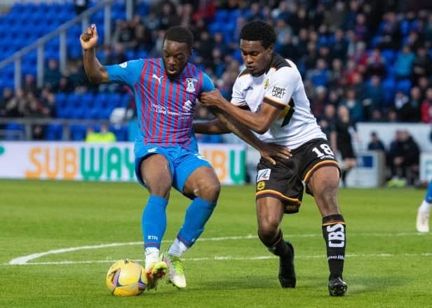 Inverness' Austin Samuels and Partick Thistle's Tunji Akinola. (Photo by Mark Scates / SNS Group)