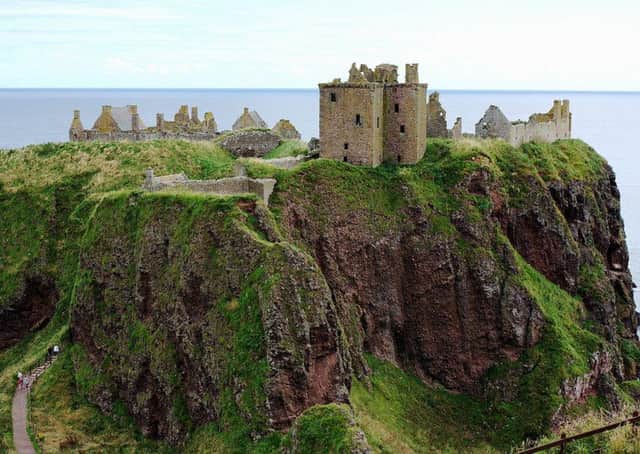 Dunnottar Castle near Stonehaven, Aberdeenshire, where the Honours of Scotland were held (Photo: Flickr/Creative Commons./Christian Kadluba).