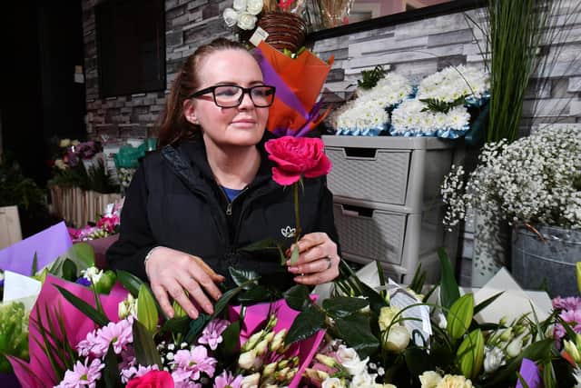 John Devlin 13/03/2021. Glasgow. 262 Stonelaw Rd, Rutherglen, Glasgow, Stems of Burnside.
Portrait of Janet Freeman, florist at Stems of Burnside.
Stock shot of florist for SoS Mother's Day.
