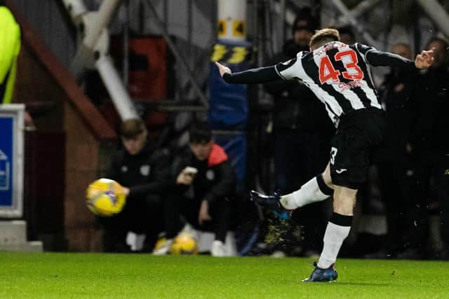 Connor Ronan levelled matters for St Mirren with a sensational dipping strike.