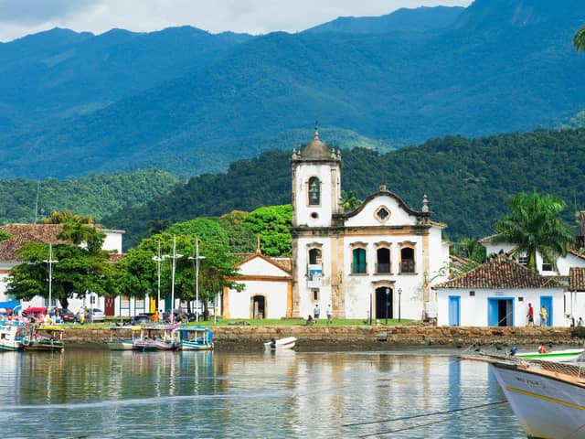 Old buildings in the town of Paraty, gateway to the Atlantic Forest, eastern Brazil. Pic: PA Photo/Alamy.