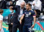 Scotland's manager Steve Clarke gives instructions to substitute Ryan Fraser during Scotland v Czech Republic at Euro 2020. (Photo by Craig Williamson / SNS Group)