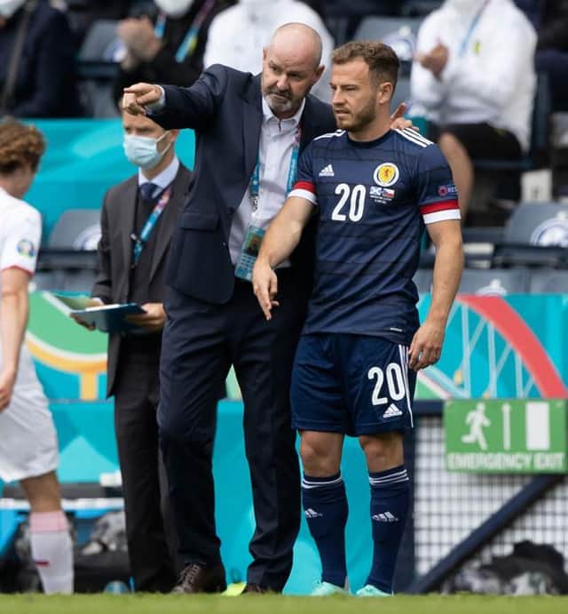 Scotland's manager Steve Clarke gives instructions to substitute Ryan Fraser during Scotland v Czech Republic at Euro 2020. (Photo by Craig Williamson / SNS Group)