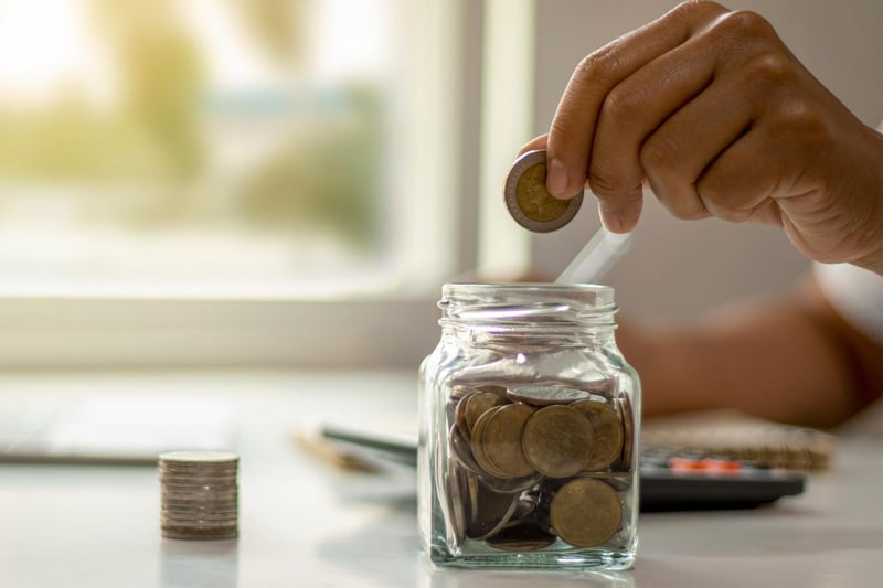 The Scottish phrase “mony a mickle maks a muckle” means “many little things make a big thing” - it is often used to talk about saving up cash. So, “muckle” in this case means large/big of a size.