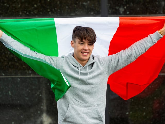 Newcastle United could battle AC Milan for the signature of Scotland ace Aaron Hickey. The ex-Hearts star has been impressing in Serie A since joining Bologna in 2020 and is a regular for Sinisa Mihajlovic’s side. Milan’s technical director Paolo Maldini is reportedly a big fan of the teenager but Newcastle are weighing up a £15-20million bid. (Fabrizio Romano)