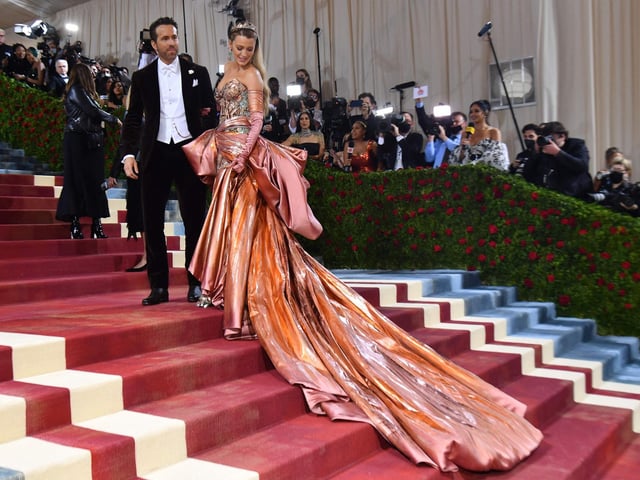 US actress Blake Lively and husband Canadian-US actor Ryan Reynolds arrive for the 2022 Met Gala at the Metropolitan Museum of Art on May 2, 2022, in New York.Photo by ANGELA WEISS via Getty Images