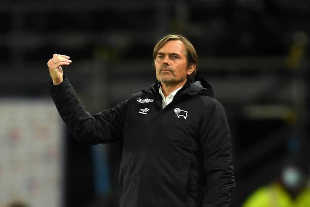 Phillip Cocu has expressed an interest in the Hibs managerial vacancy.