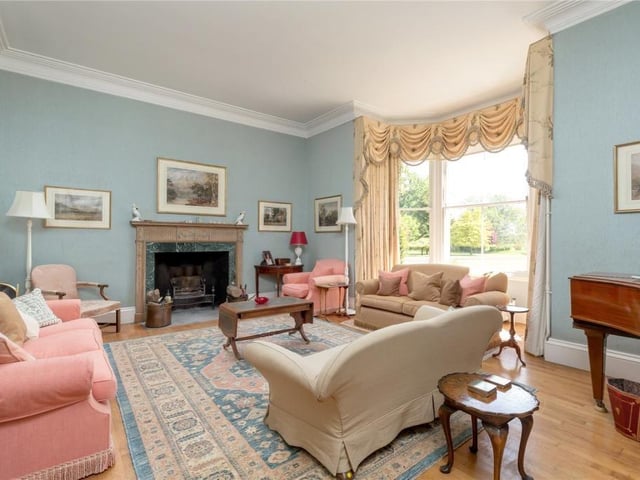 Drawing room.