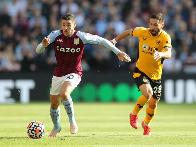 Noel Whelan has suggested Aston Villa's attacking midfielder Emi Buendia can be as influential a player as their former star Jack Grealish, following another impressive display last weekend. He joined the club for £33m last summer, as part of a spending spree funded by Grealish's sale. (Football Insider)
