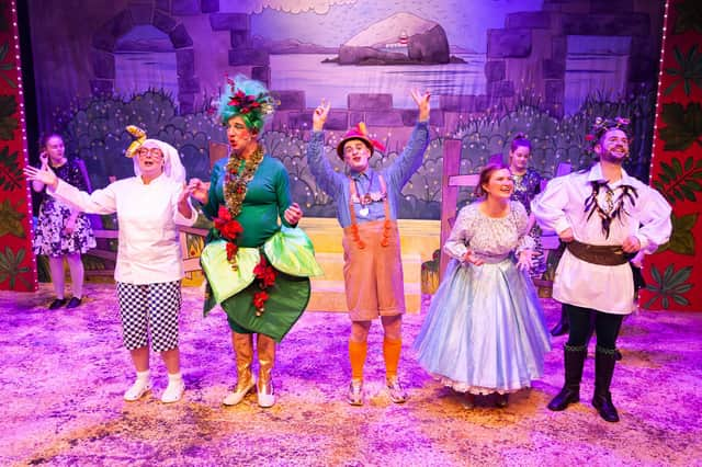 The Brunton panto cast of Hansel & Gretel, Wendy Seager, Graham Crammond, Ross Donnachie, Eilidh Weir and Finlay Bain