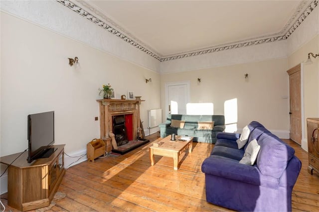Drawing room.