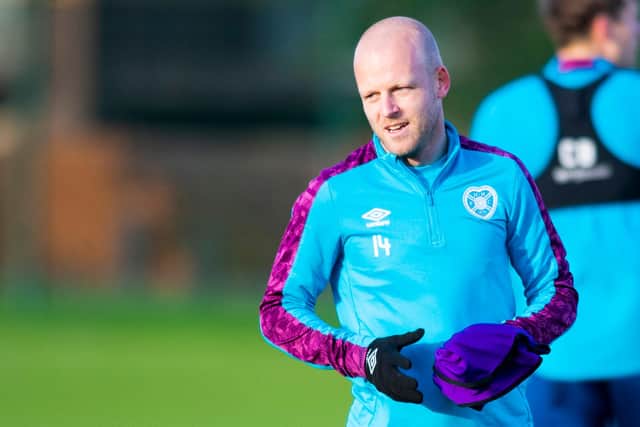 Hearts captain Steven Naismith has decided to retire as a player.