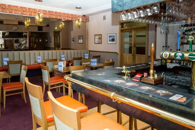 The largest temperance hotel in Scotland when it was built in 1883, things have changed and Mackays Hotel now has a remarkable whisky collection that includes a rare 1938 Mortlach and a 1940 Macallan, as well as having its own cask 37 Year Old Old Pulteney Whisky and special bottlings.
