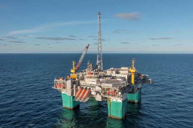 Duva is a subsea installation with three oil producers and one gas producer, tied back to the Neptune Energy-operated Gjøa semi-submersible platform. The gas is transported by pipeline to Scotland’s St Fergus gas terminal.