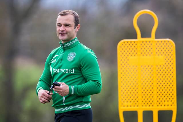 Shaun Maloney leads Hibs training ahead of the Scottish Cup semi-final against Hearts on Saturday. (Photo by Ross Parker / SNS Group)