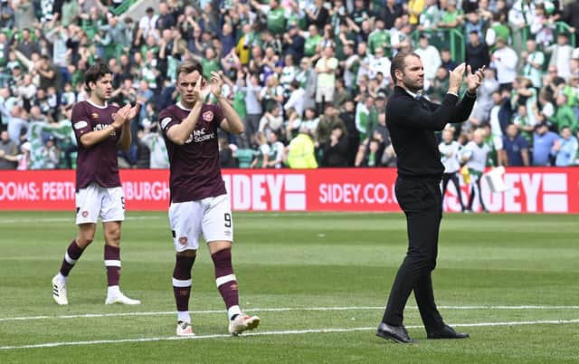 Robbie Neilson and Lawrence Shankland applaud the Hearts fans after the 1-1 draw with Hibs at Easter Road. (Photo by Rob Casey / SNS Group)