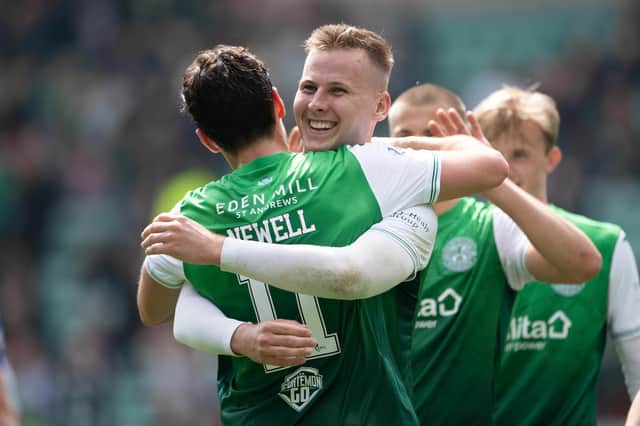James Scott celebrates as he makes it 3-0 to Hibs against St Johnstone at Easter Road. (Photo by Paul Devlin / SNS Group)