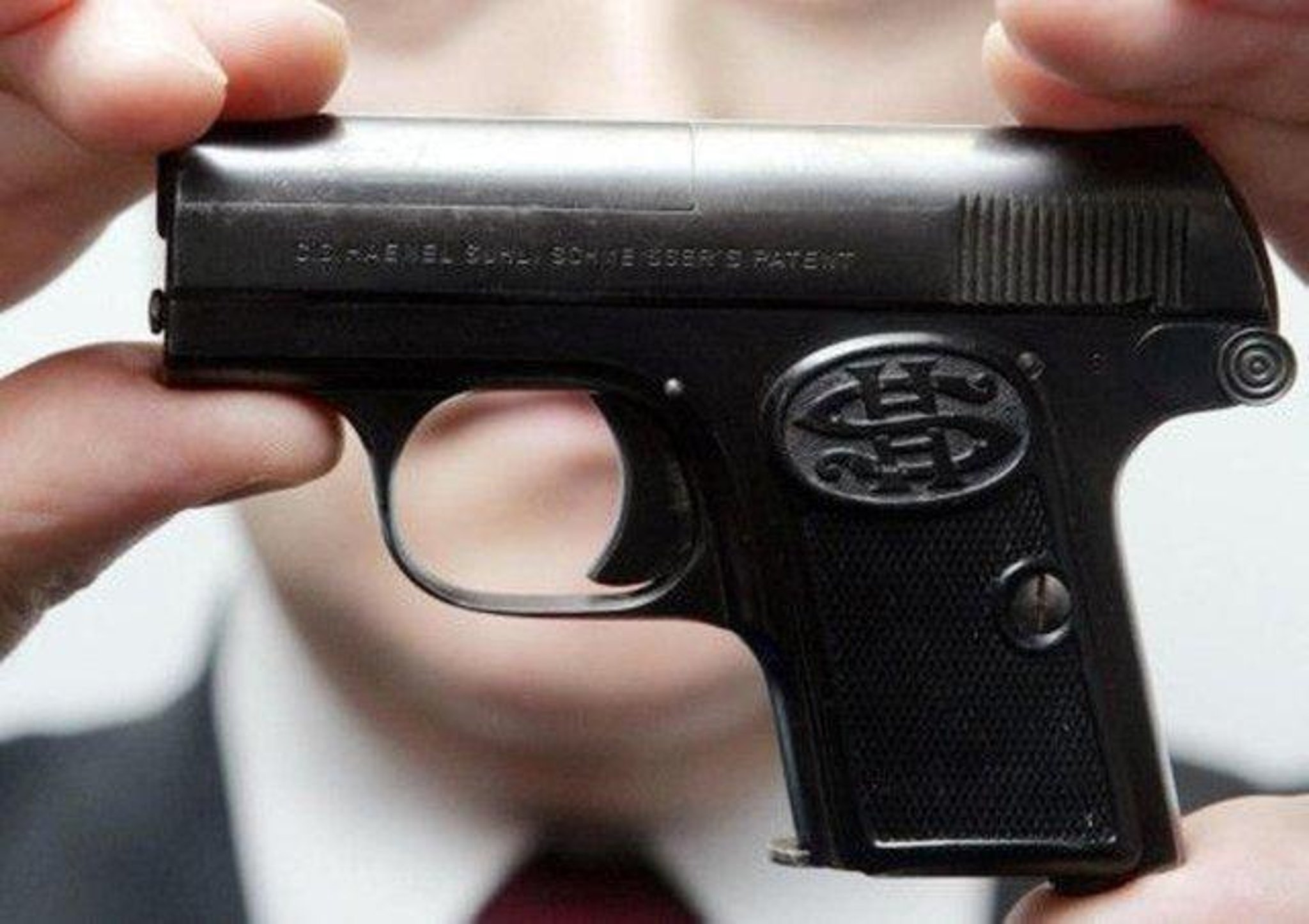 Hotel bar drinkers could hold key to doorstep of Nairn banker shooting