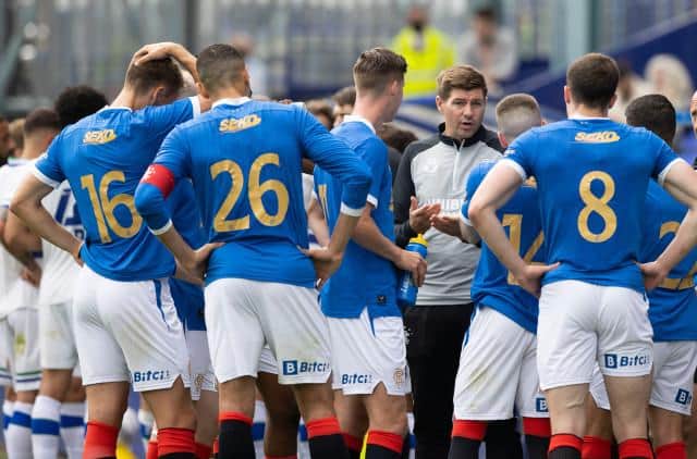 Steven Gerrard speaks to his players during a drinks break during a pre-season friendly between Tranmere Rovers and Rangers. (Photo by Craig Williamson / SNS Group)
