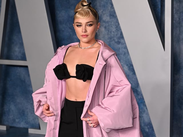 Florence Pugh attends the Vanity Fair Oscar Party held at the Wallis Annenberg Center for the Performing Arts in Beverly Hills, Los Angeles, California