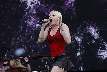 Sunday saw a performance by English nu metal pop provocateur Cassyette.