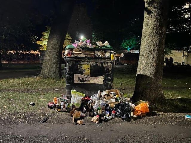 Bins overflowing in Edinburgh