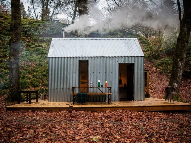The lovingly renovated remote cabin and lodge are nestled in charming Aberdeenshire woodland, and have a hot tub and accommodation for six. Book: https://bit.ly/3cAoBqa