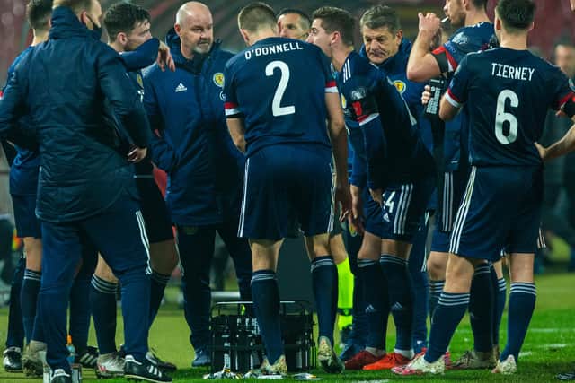 Scotland manager Steve Clarke speaks to his players prior to extra time during the UEFA Euro 2020 qualifier between Serbia and Scotland at the Stadion Rajko Mitic on November 12, 2020, in Belgrade, Serbia. (Photo by Nikola Krstic / SNS Group)