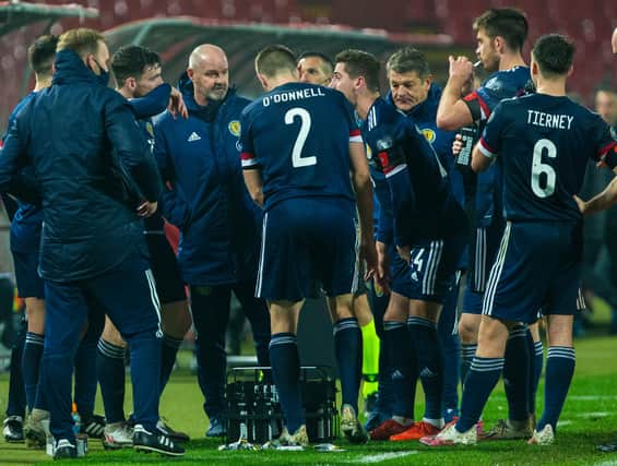 Scotland manager Steve Clarke speaks to his players prior to extra time during the UEFA Euro 2020 qualifier between Serbia and Scotland at the Stadion Rajko Mitic on November 12, 2020, in Belgrade, Serbia. (Photo by Nikola Krstic / SNS Group)