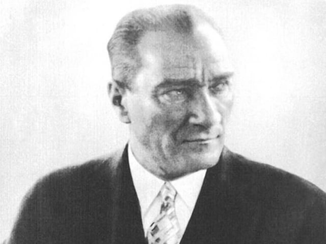 "Men, I am not ordering you to attack. I am ordering you to die." Mustafa Kemal Atatürk, in command to the 57th Infantry Regiment at the Battle of Gallipoli, gave this order in 1915.