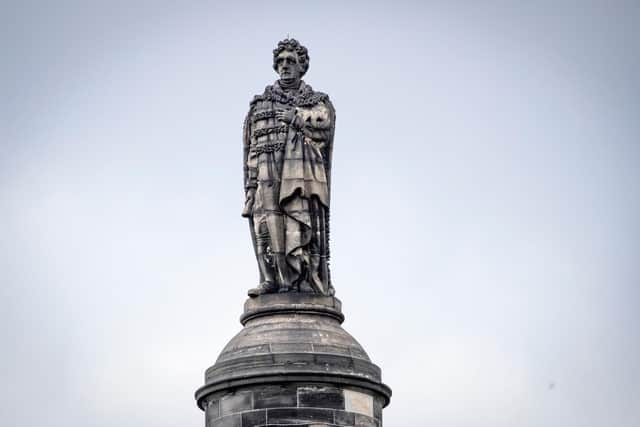 The Melville Monument pays tribute to Henry Dundas, the 1st Viscount Melville, the trusted right hand man of Prime Minister William Pitt and at one time the most powerful politician in Scotland.