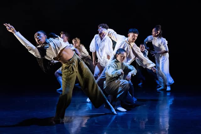 Scottish Dance Theatre in Moving Cloud PIC: Tiu Makkonen