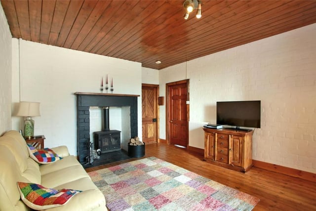 Sitting room.