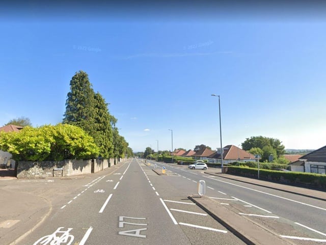The East Renfrewshire town of Newton Mearns has a population of 28,210.