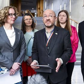 Lorna Slater and Patrick Harvie, flanked by their fellow Scottish Green MSPs. Image: Lisa Ferguson/National World.