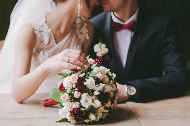 Further easing of restrictions on weddings in Scotland take place from today.