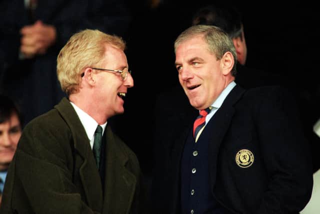 Celtic paid tribute to Walter Smith who forged a strong friendship with former Parkhead boss Tommy Burns.