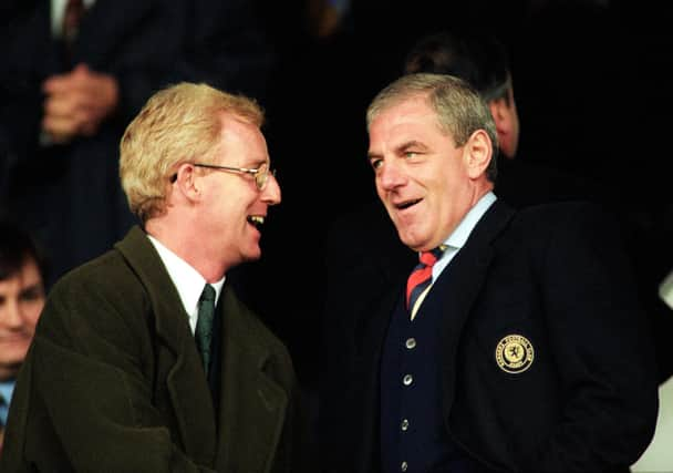 Celtic paid tribute to Walter Smith who forged a strong friendship with former Parkhead boss Tommy Burns.