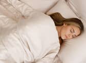 A few simple tips can help you get a good night's sleep during a heatwave.